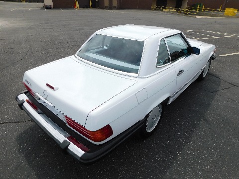 1988 Mercedes-Benz 560SL image 20