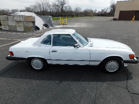 1988 Mercedes-Benz 560SL image 23