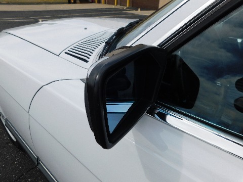 1988 Mercedes-Benz 560SL image 54