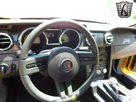 2005 Ford Mustang image 113