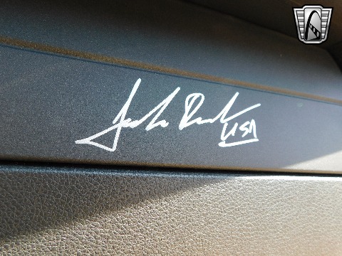 2005 Ford Mustang image 120