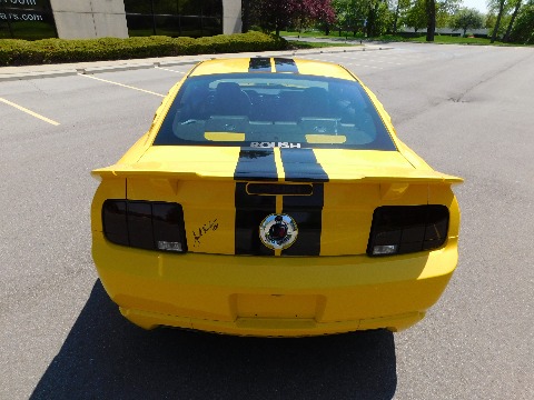 2005 Ford Mustang image 19
