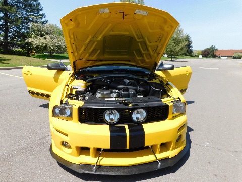 2005 Ford Mustang image 98