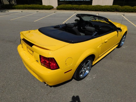 1999 Ford Mustang image 22