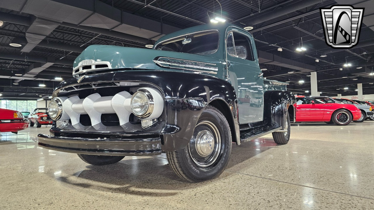 1951 Ford F-Series 32