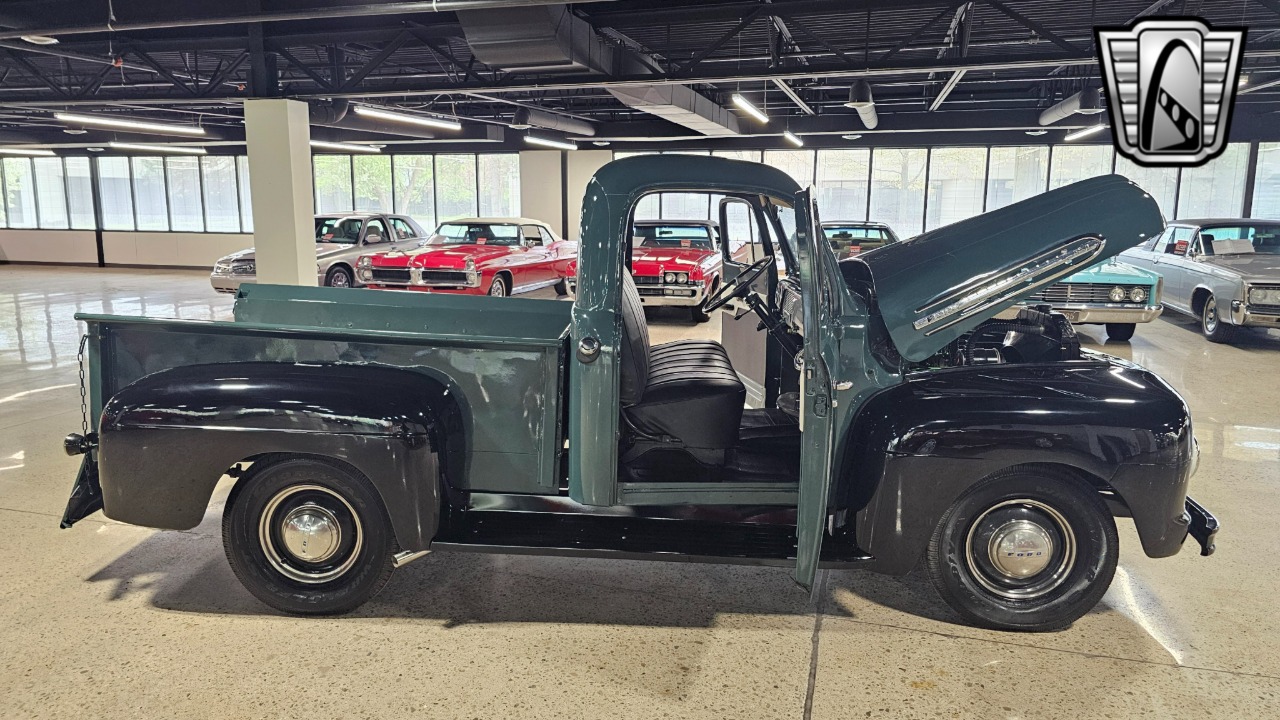 1951 Ford F-Series 22