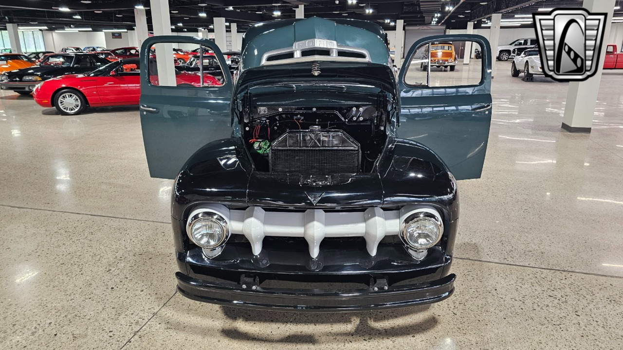1951 Ford F-Series 23