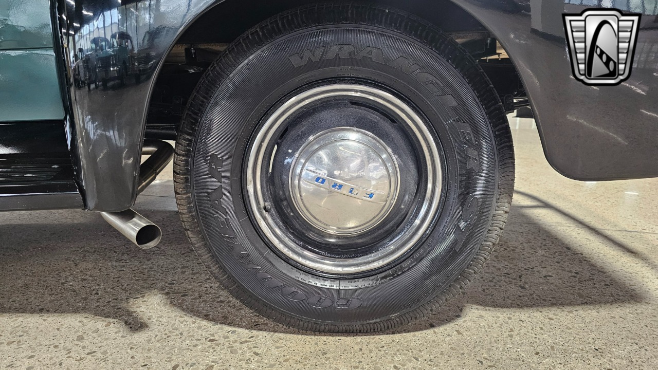 1951 Ford F-Series 8