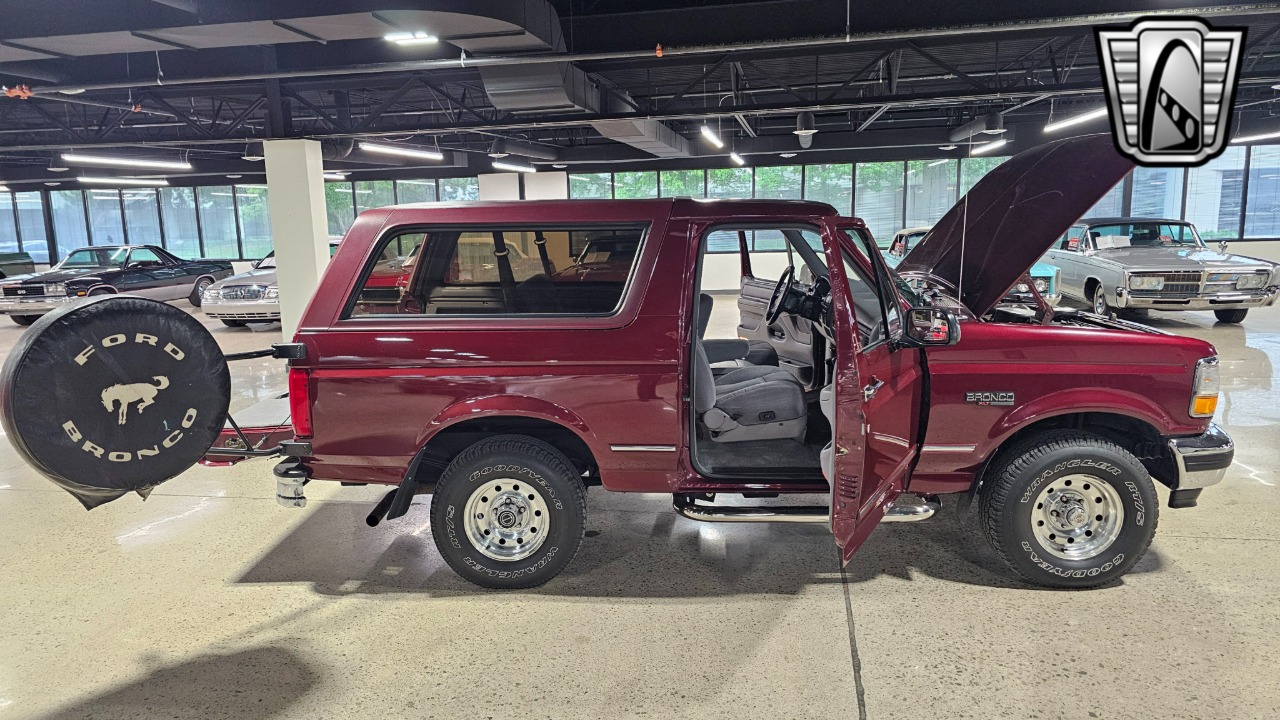 1996 Ford Bronco 19