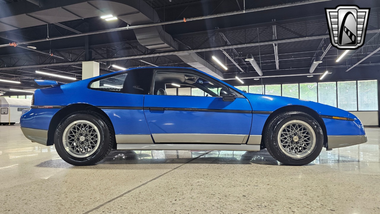 1987 Pontiac Fiero 48