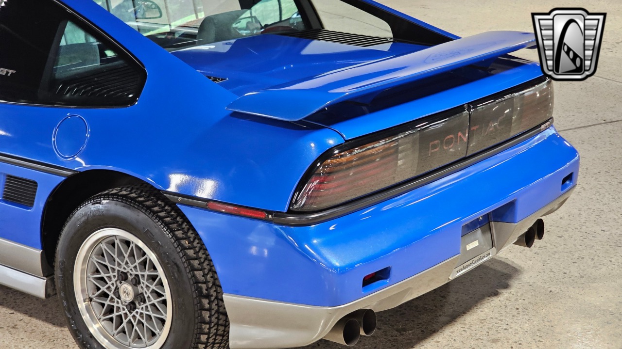 1987 Pontiac Fiero 7