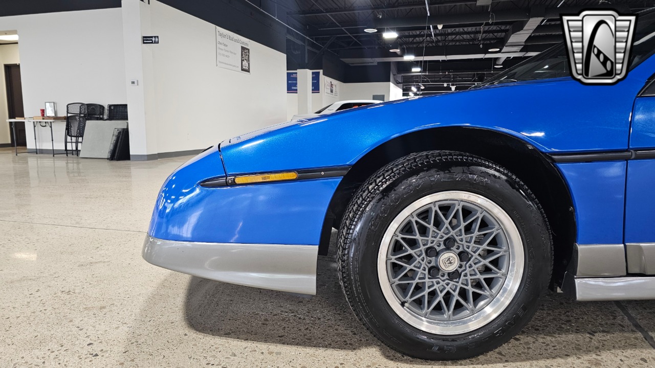 1987 Pontiac Fiero 52
