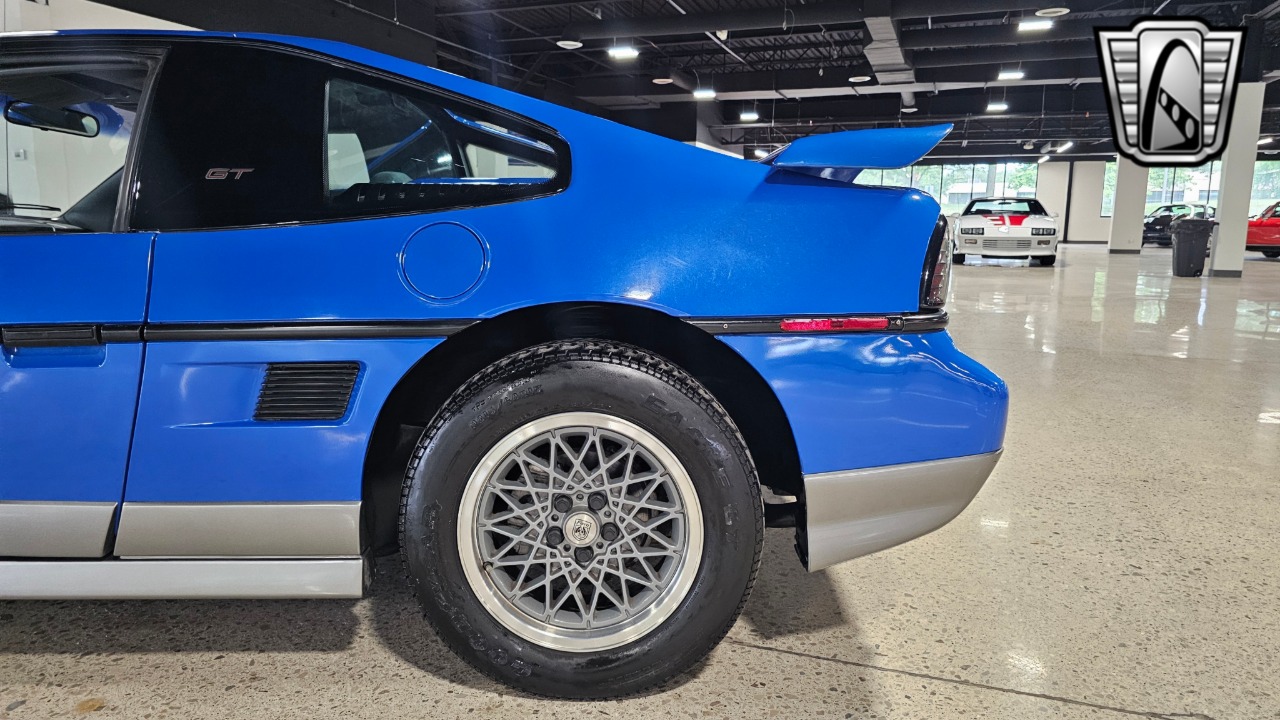 1987 Pontiac Fiero 54