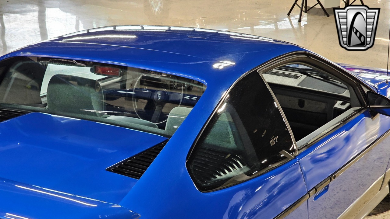 1987 Pontiac Fiero 11