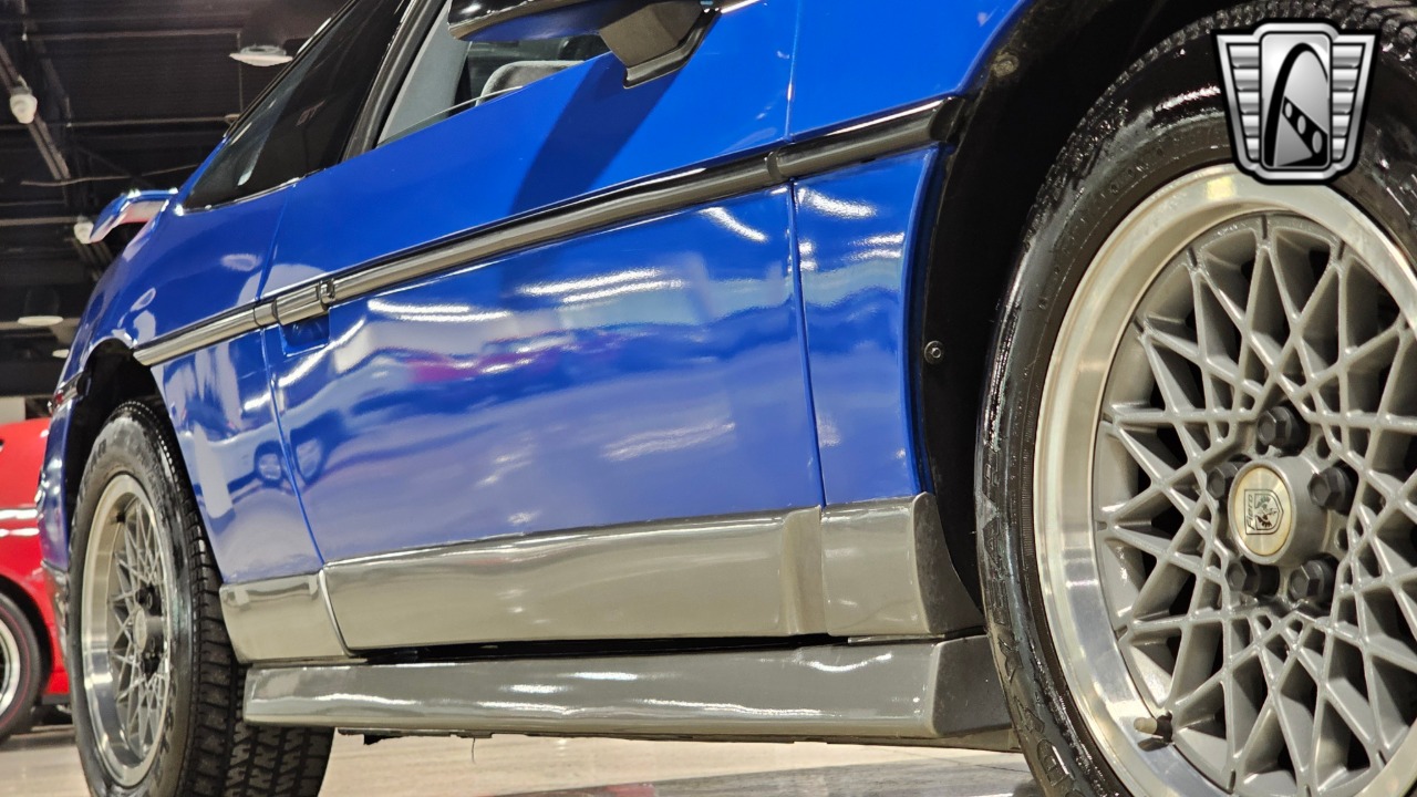 1987 Pontiac Fiero 12