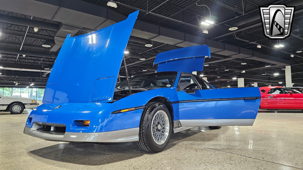 1987 Pontiac Fiero 61