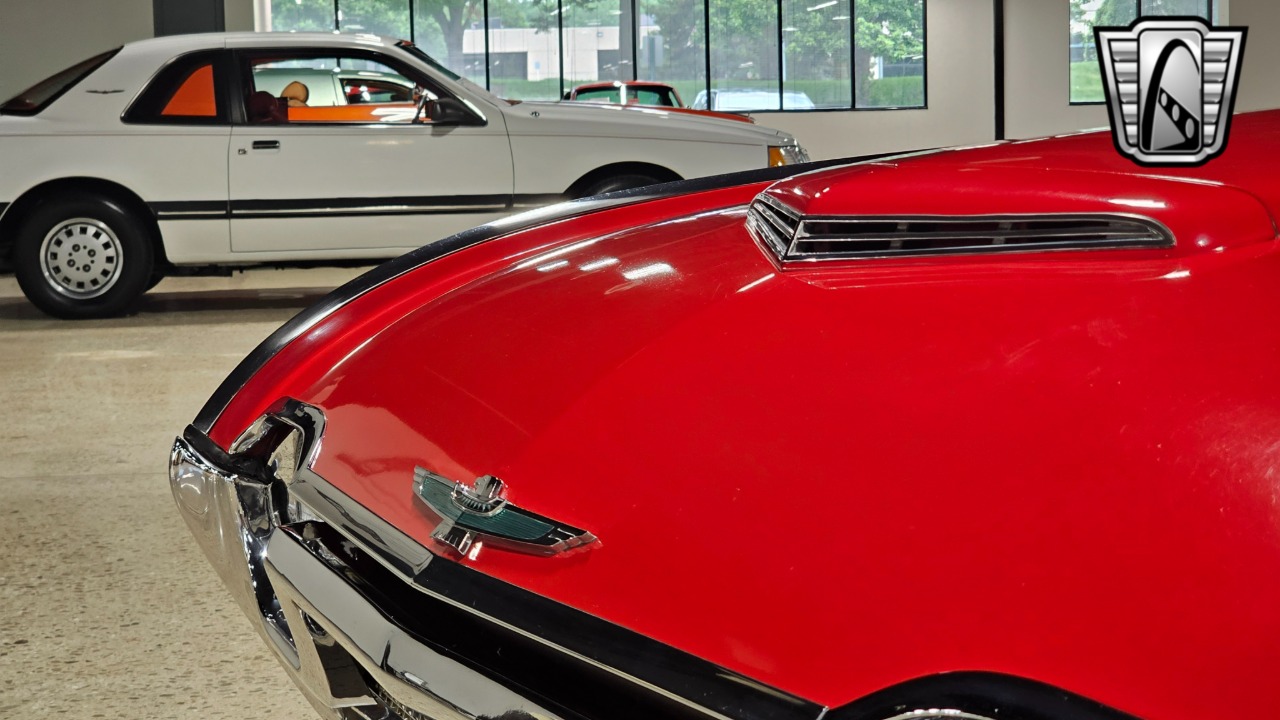 1963 Ford Thunderbird 10