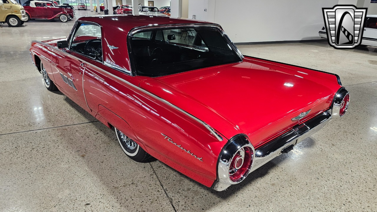 1963 Ford Thunderbird 3