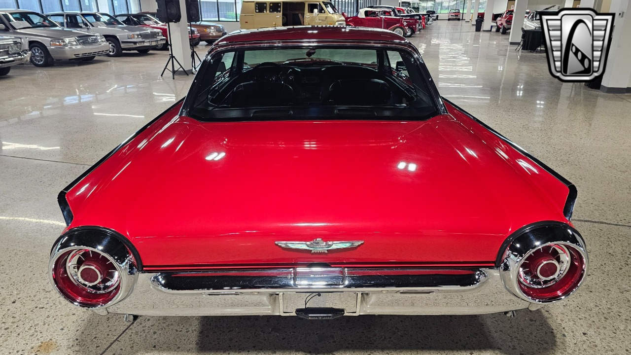 1963 Ford Thunderbird 36