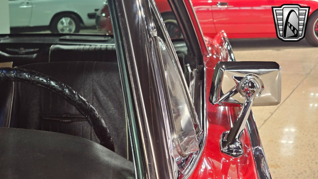 1963 Ford Thunderbird 54