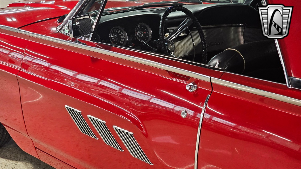 1963 Ford Thunderbird 55