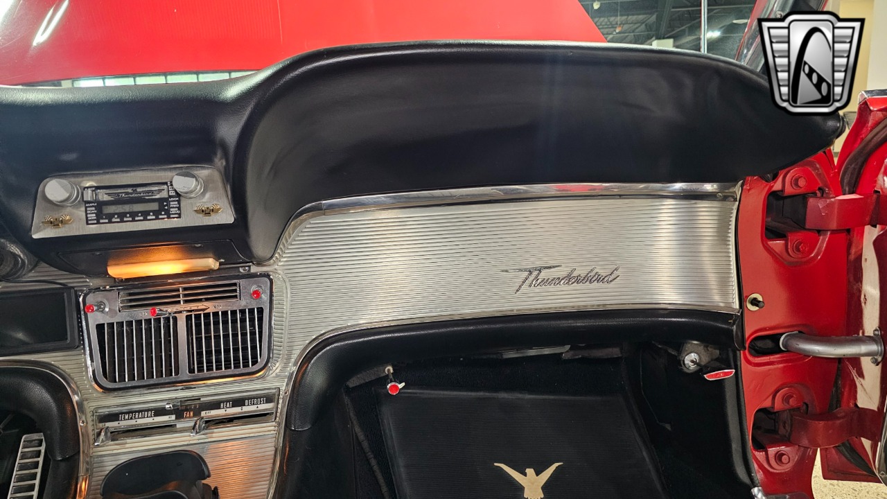 1963 Ford Thunderbird 95