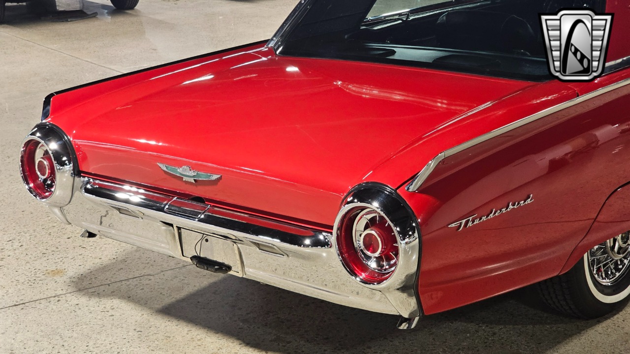 1963 Ford Thunderbird 15