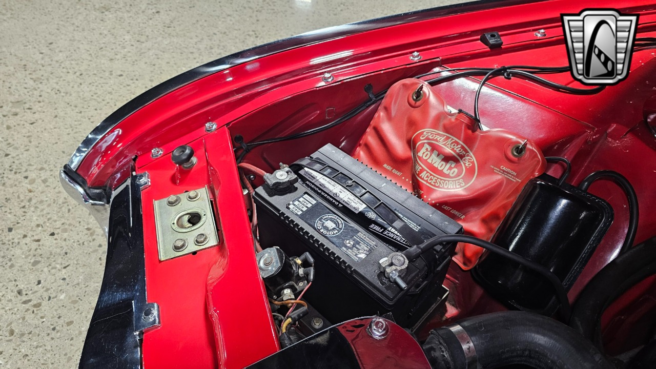 1963 Ford Thunderbird 77