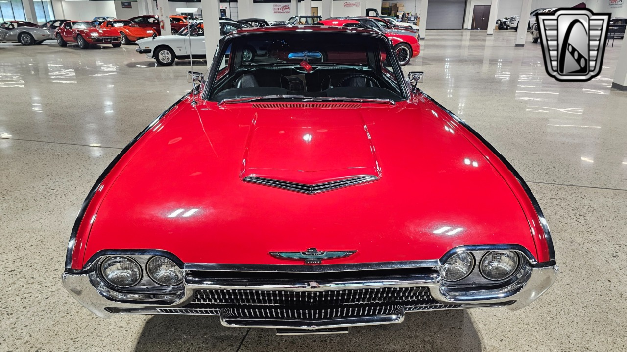 1963 Ford Thunderbird 42