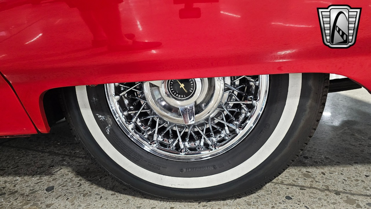 1963 Ford Thunderbird 8