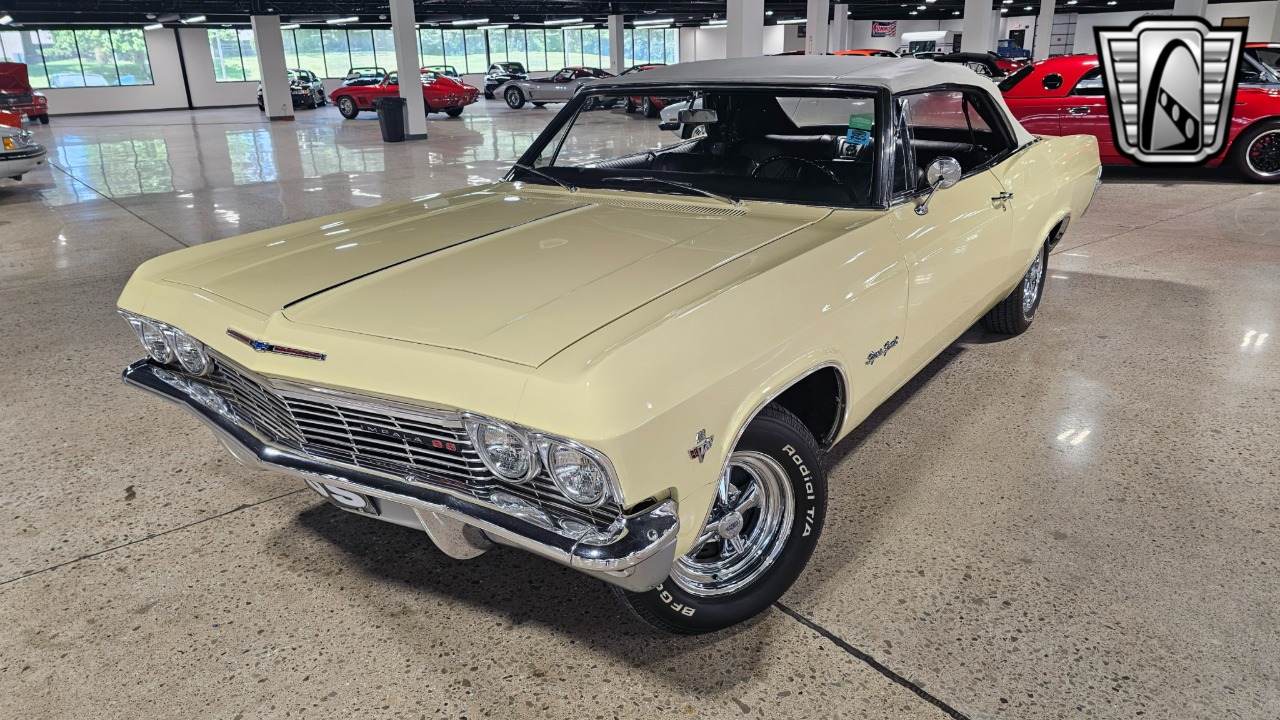 1965 Chevrolet Impala 2