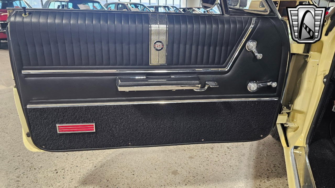 1965 Chevrolet Impala 89