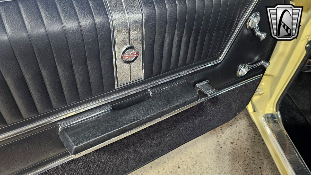 1965 Chevrolet Impala 90