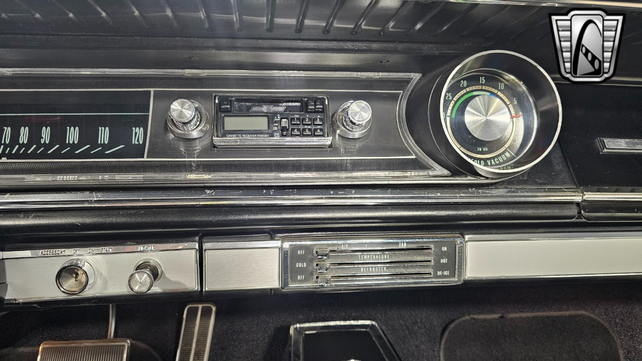 1965 Chevrolet Impala 95
