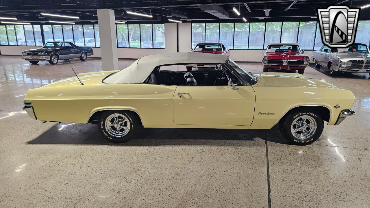 1965 Chevrolet Impala 39