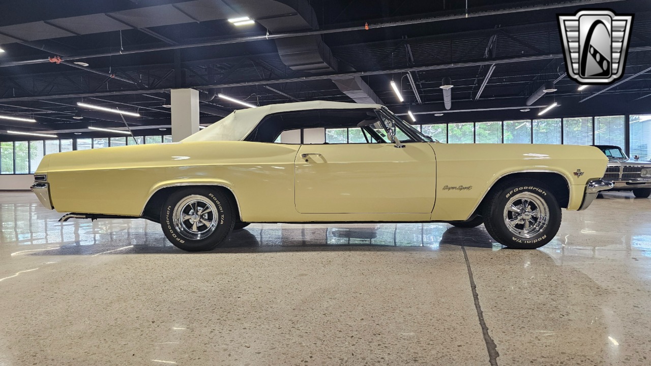 1965 Chevrolet Impala 40