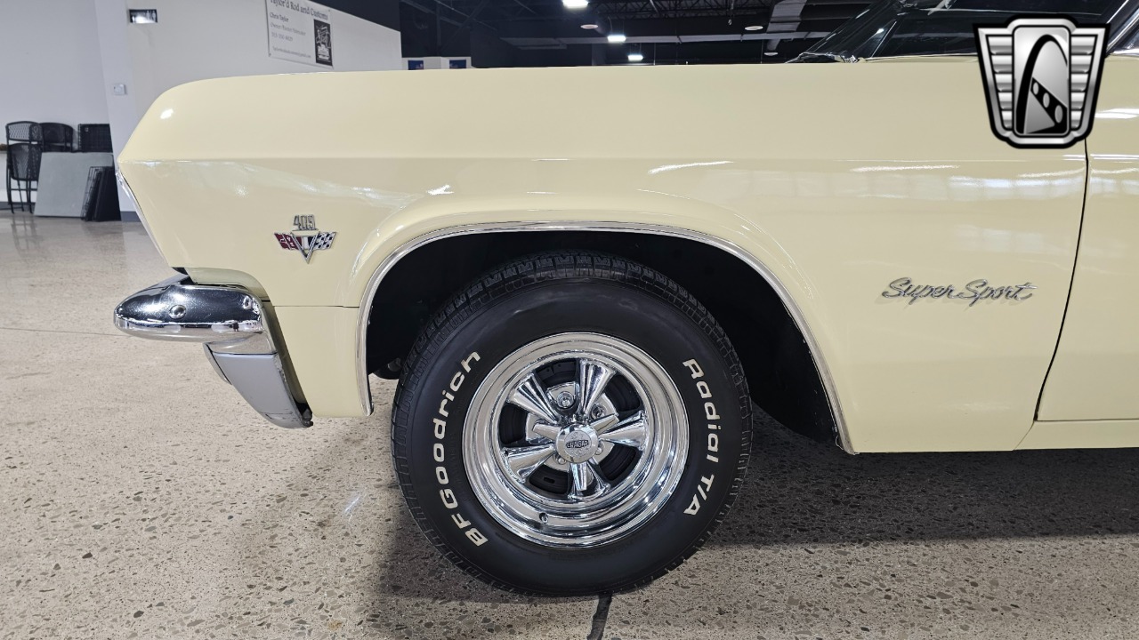 1965 Chevrolet Impala 44