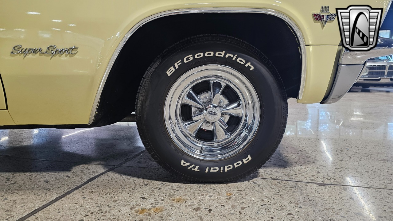 1965 Chevrolet Impala 6