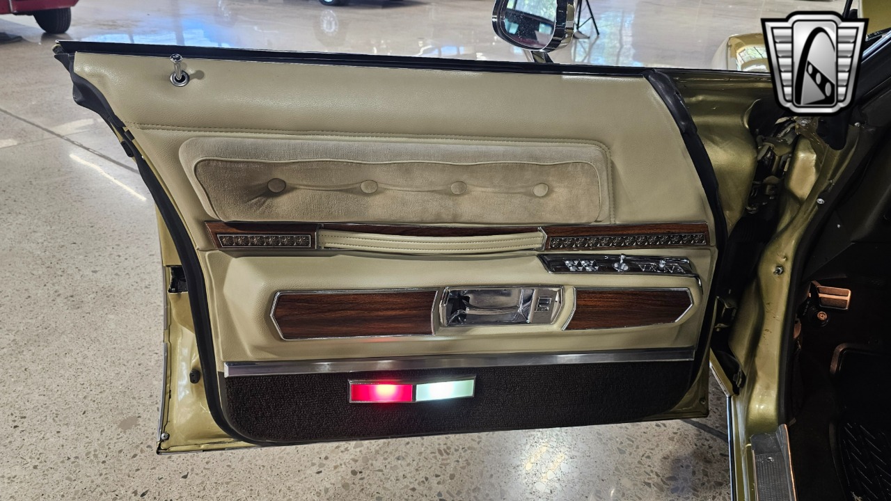 1972 Oldsmobile 98 Regency 90