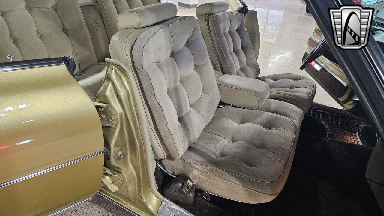 1972 Oldsmobile 98 Regency 29