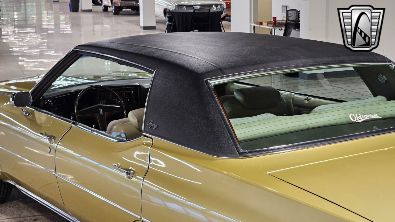 1972 Oldsmobile 98 Regency 6