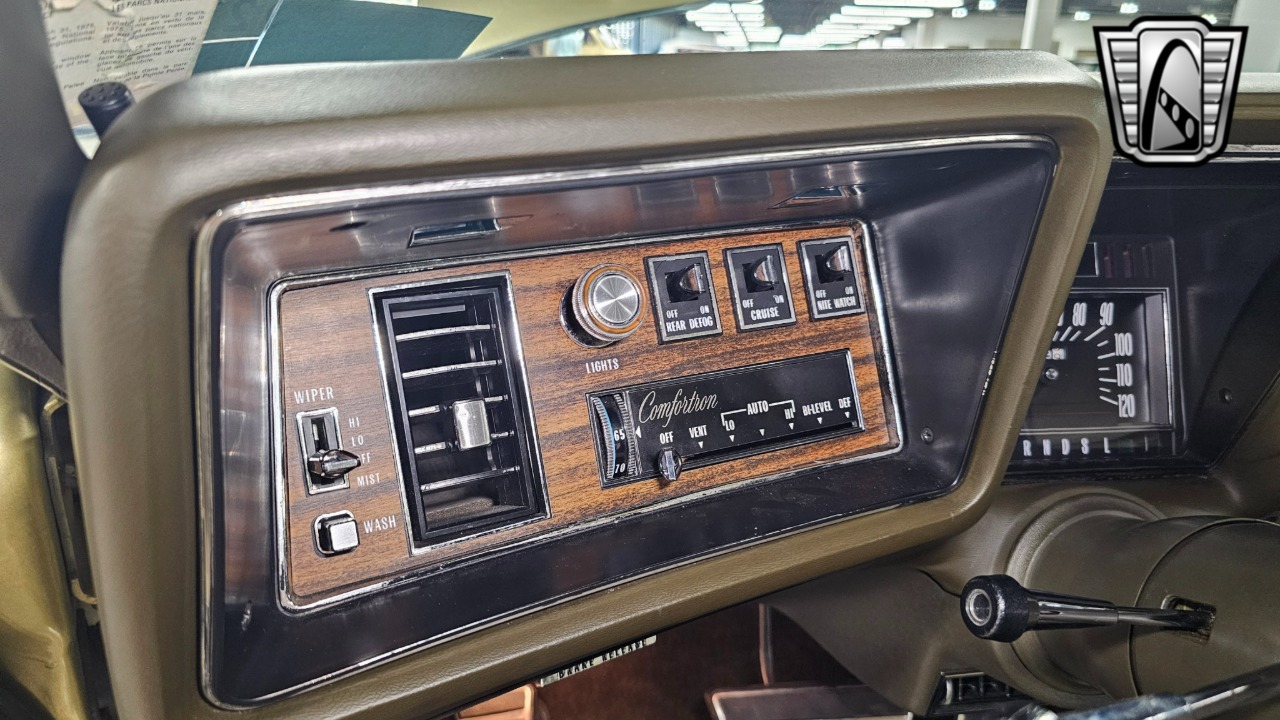 1972 Oldsmobile 98 Regency 95