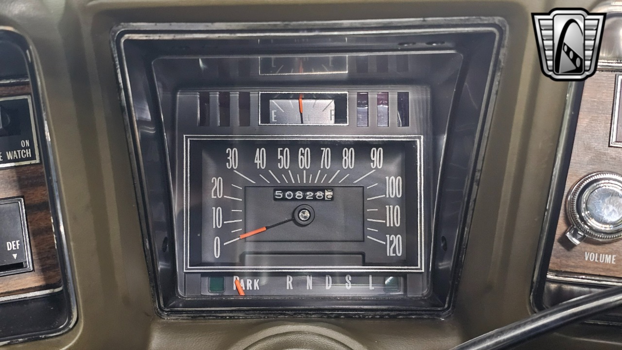 1972 Oldsmobile 98 Regency 28