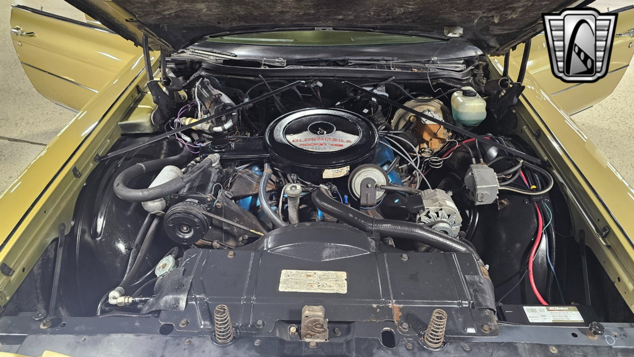 1972 Oldsmobile 98 Regency 24