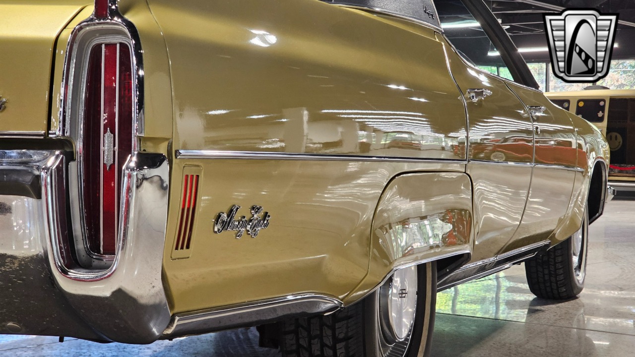 1972 Oldsmobile 98 Regency 10