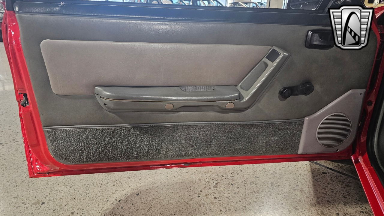 1988 Ford Mustang 87