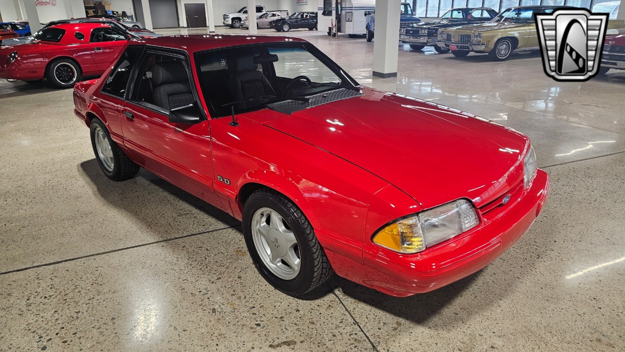 1988 Ford Mustang 15