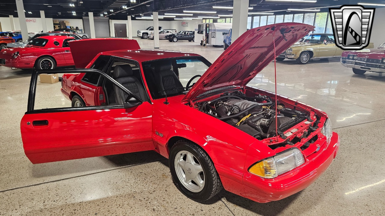 1988 Ford Mustang 70