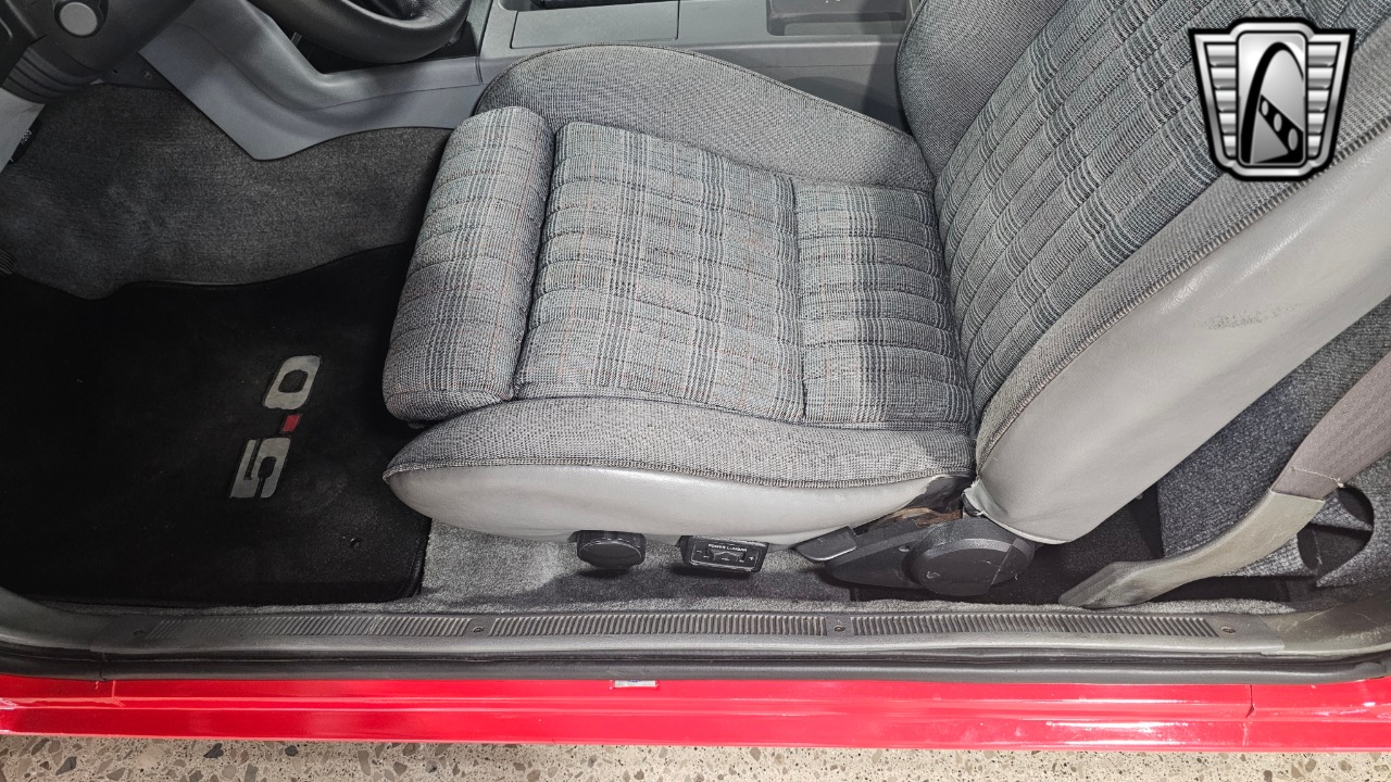 1988 Ford Mustang 89