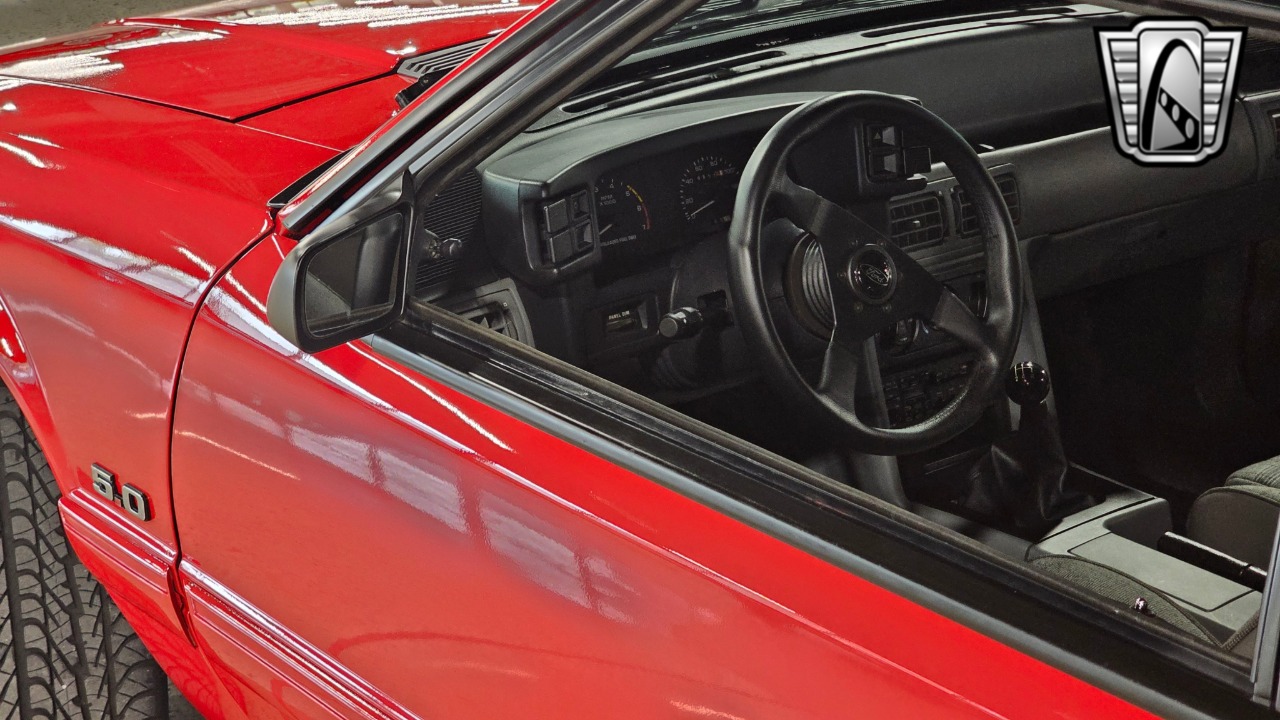 1988 Ford Mustang 4